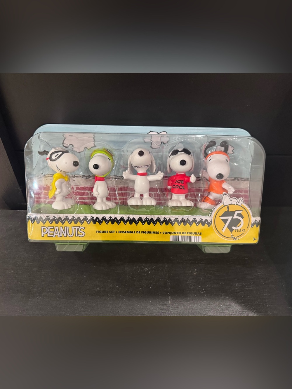 NEW Peanuts Snoopy 75th Anniversary 5 Pack Figure Set
